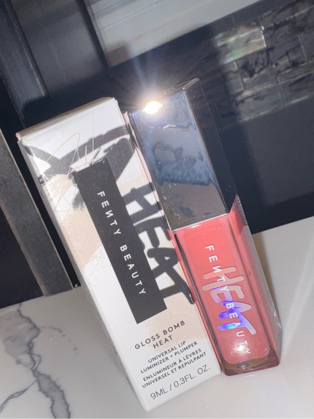Fenty Gloss Bomb Heat Universal Lip Luminizer+Plumper - Fu$$y